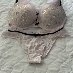 Victoria Secret Dream Angels 32DD Push-up Bra & Panties Size S